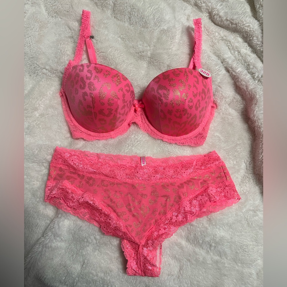 Victoria’s Secret Set